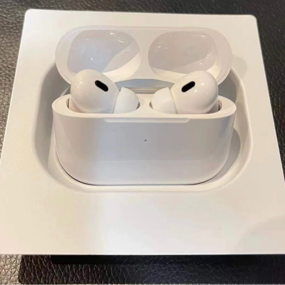 BRAND NEW! AirPods Pro’s 2